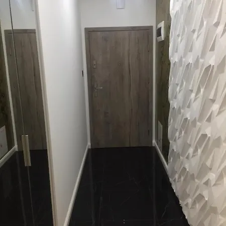 Apartment Paryska 1, Kolobrzeg With Individual Parking Space Daire *